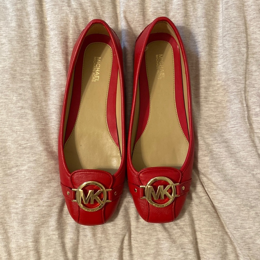 Michael Kors red flats